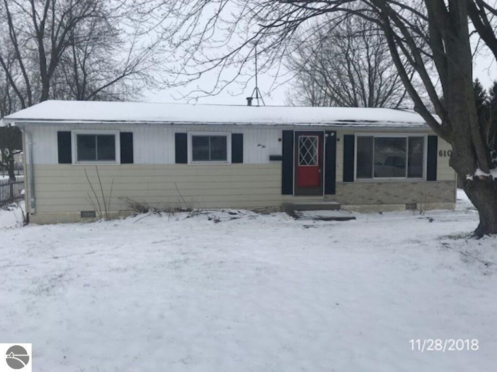 Property Photo:  610 S Main Street  MI 48847 