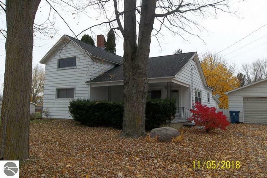 Property Photo:  214 N Chippewa Street  MI 48883 