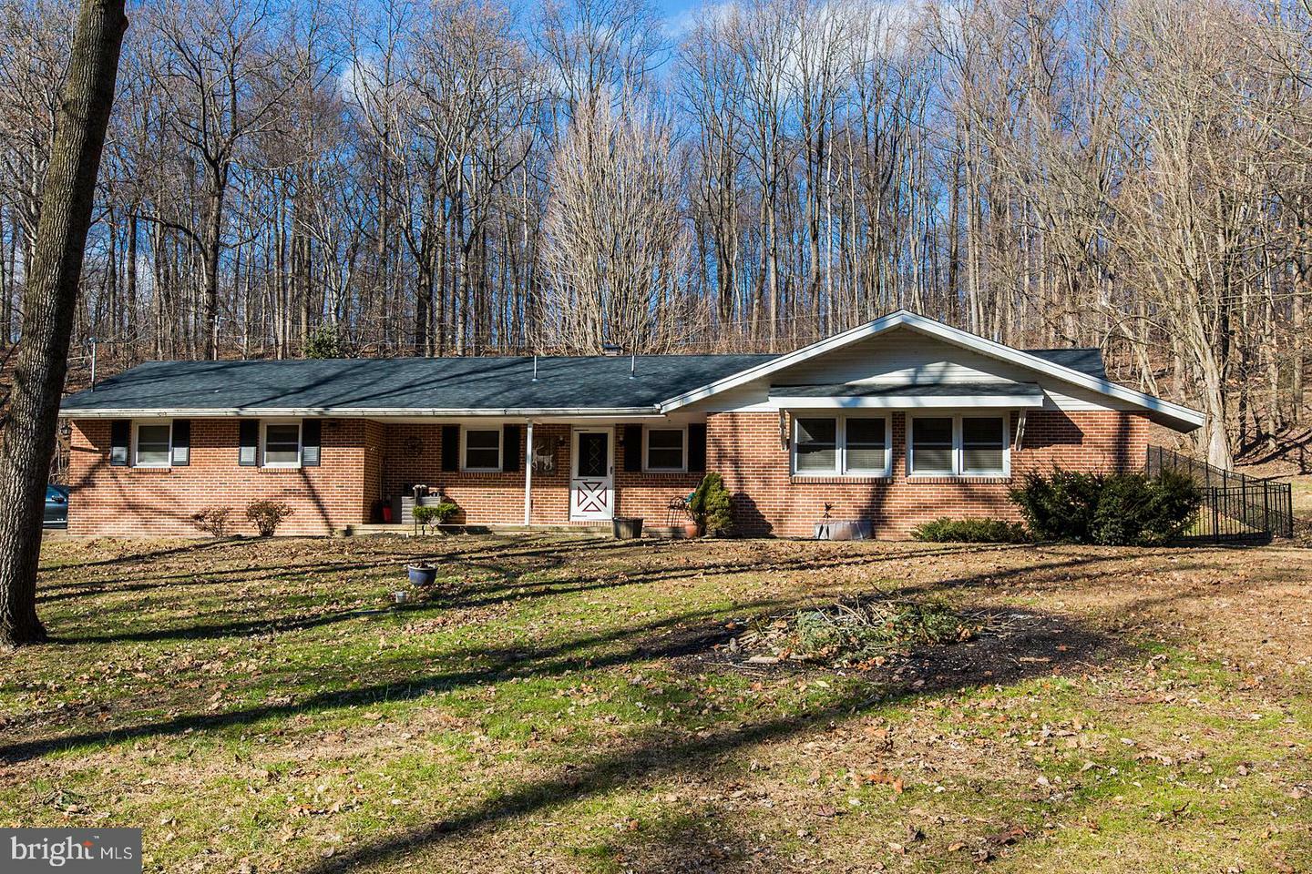 Property Photo:  1195 Pennsy Road  PA 17565 