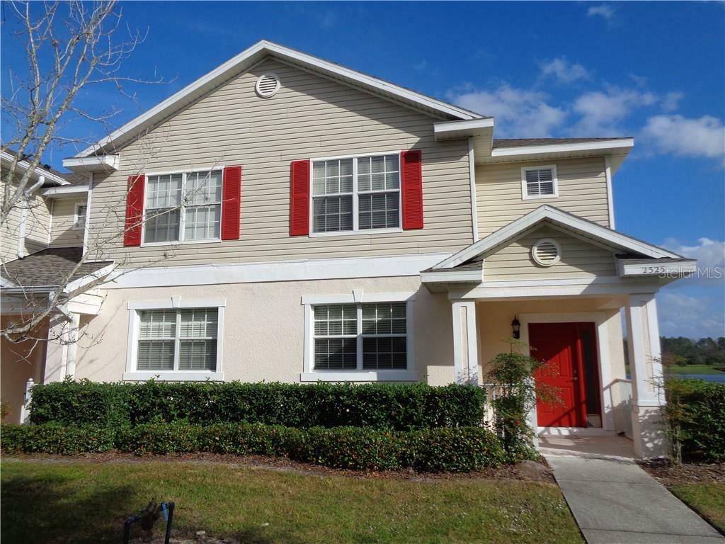 Property Photo:  2525 Old Kent Circle  FL 34758 