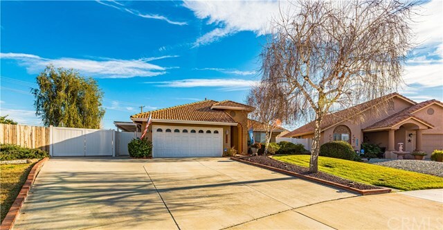 Property Photo:  2523 Alegre Avenue  CA 92545 