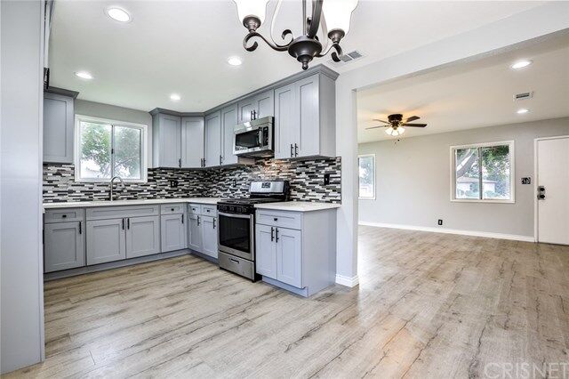 Property Photo:  10946 Bartee Avenue  CA 91345 