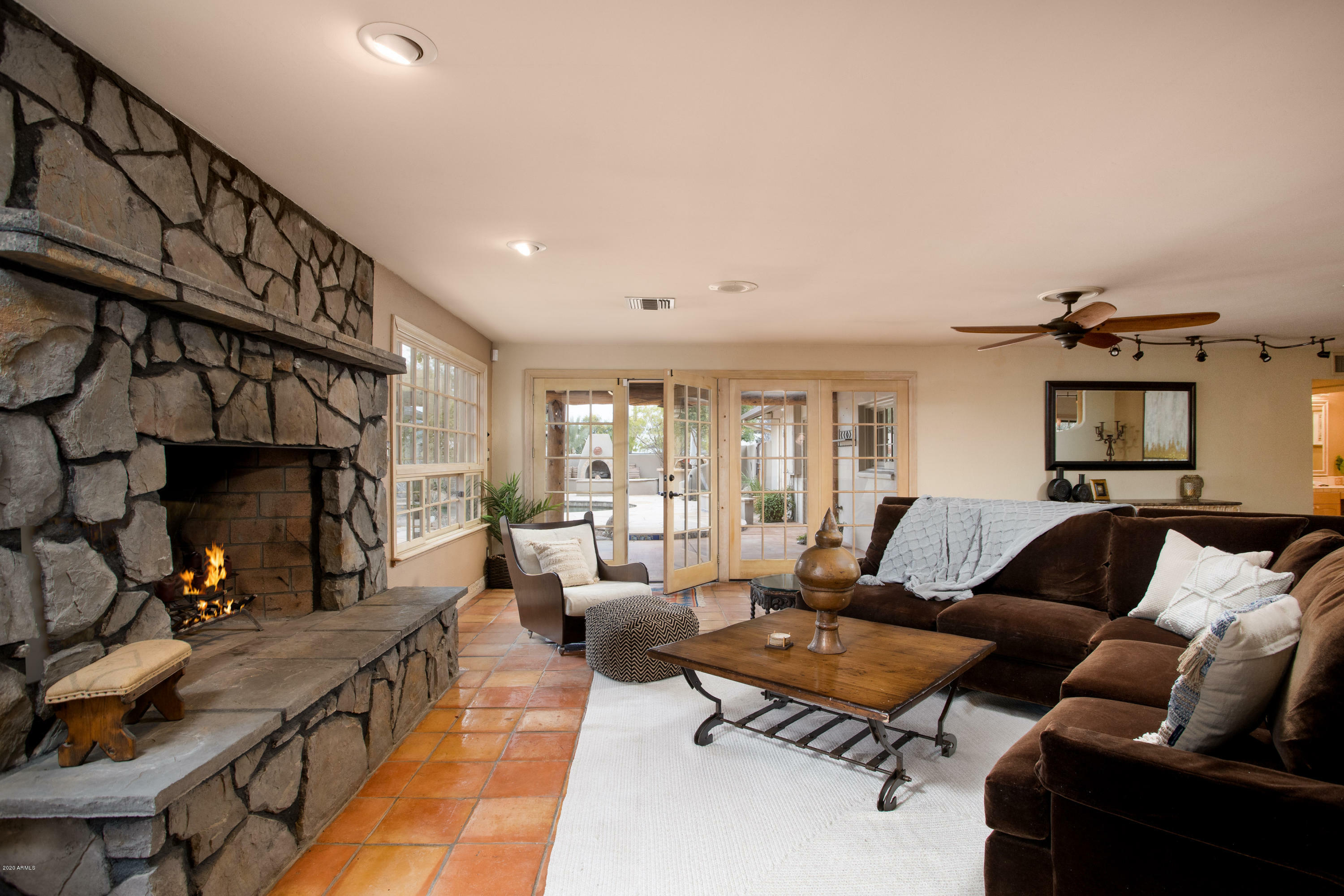 Property Photo:  2712 E Mountain View Road  AZ 85028 