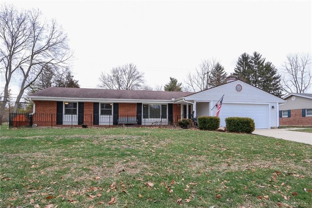 Property Photo:  2833 Meadow Park Drive  OH 45440 