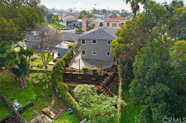 Property Photo:  308 Encino Lane  CA 92672 