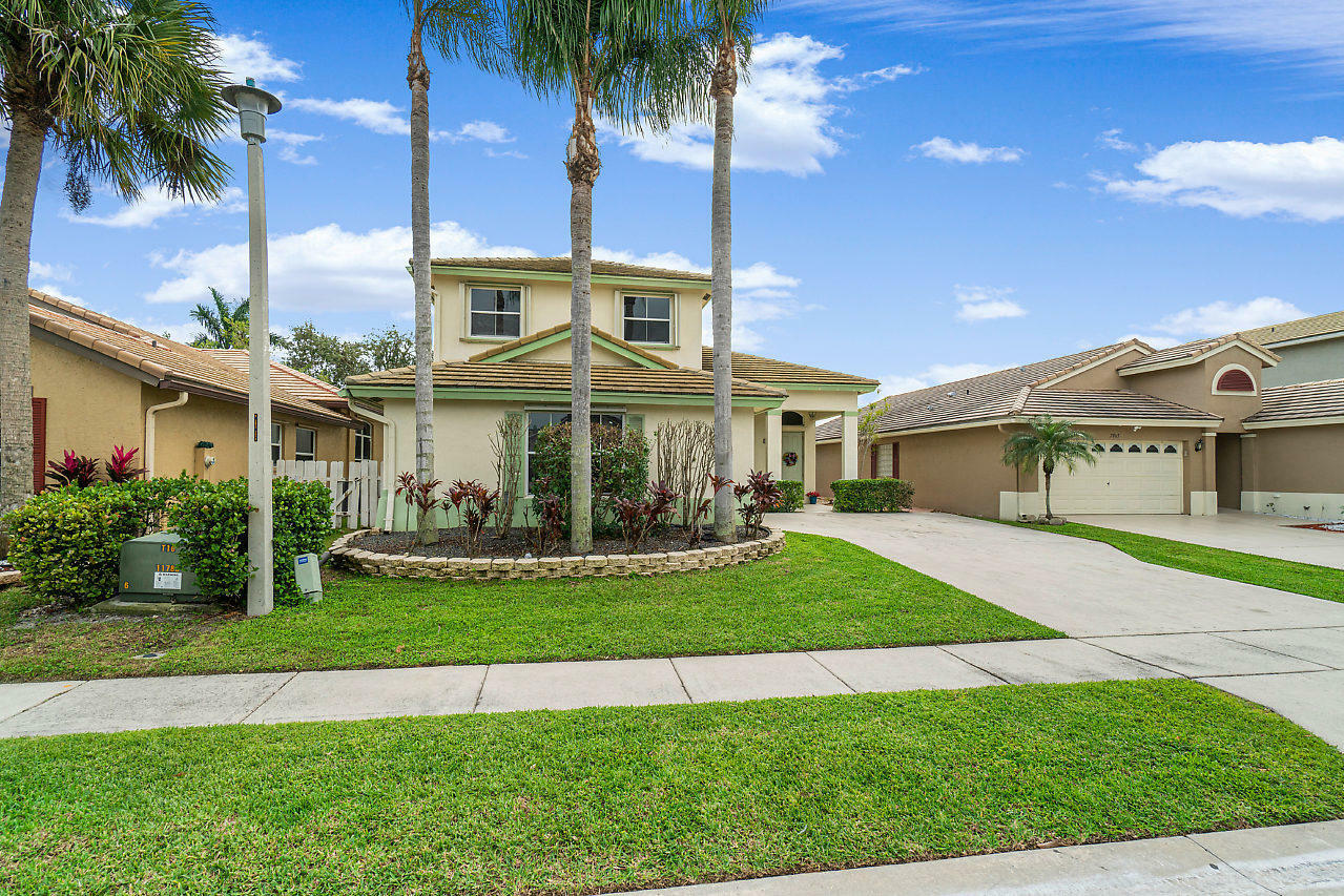 Property Photo:  7869 Manor Forest Lane  FL 33436 