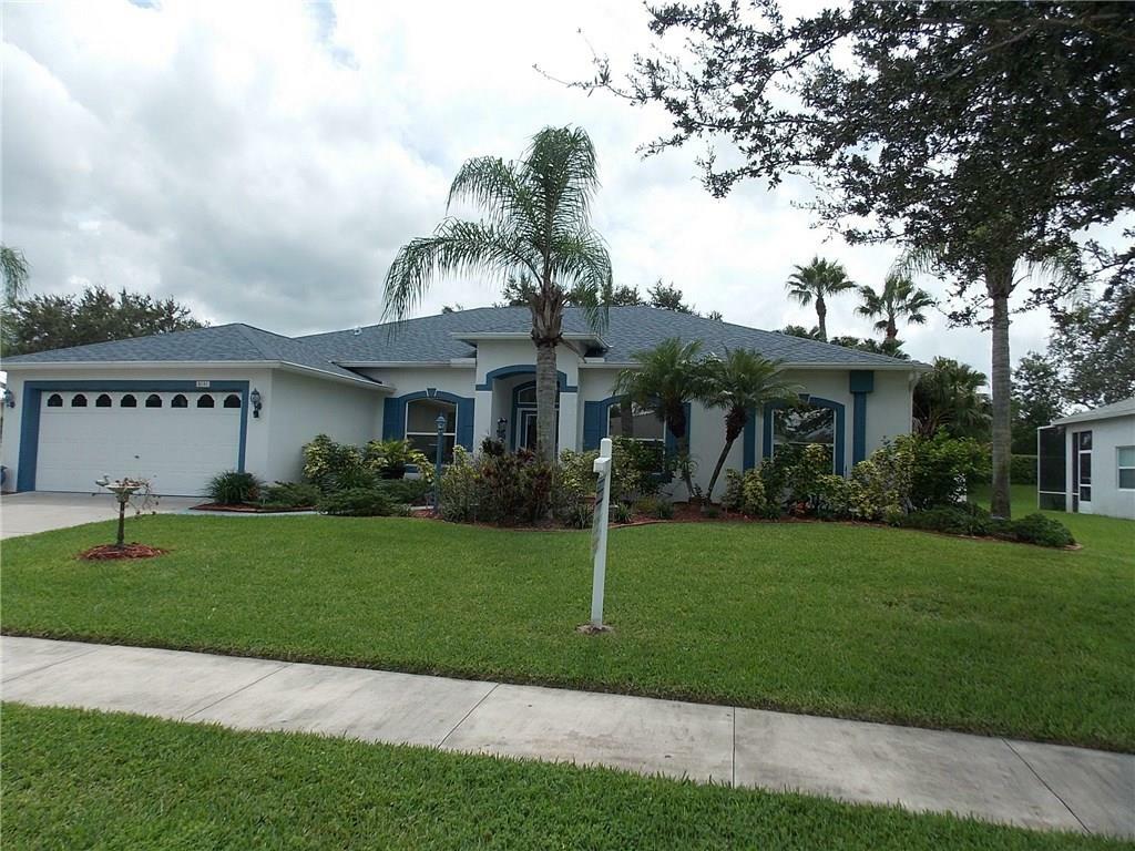 Property Photo:  5151 4th Place  FL 32968 