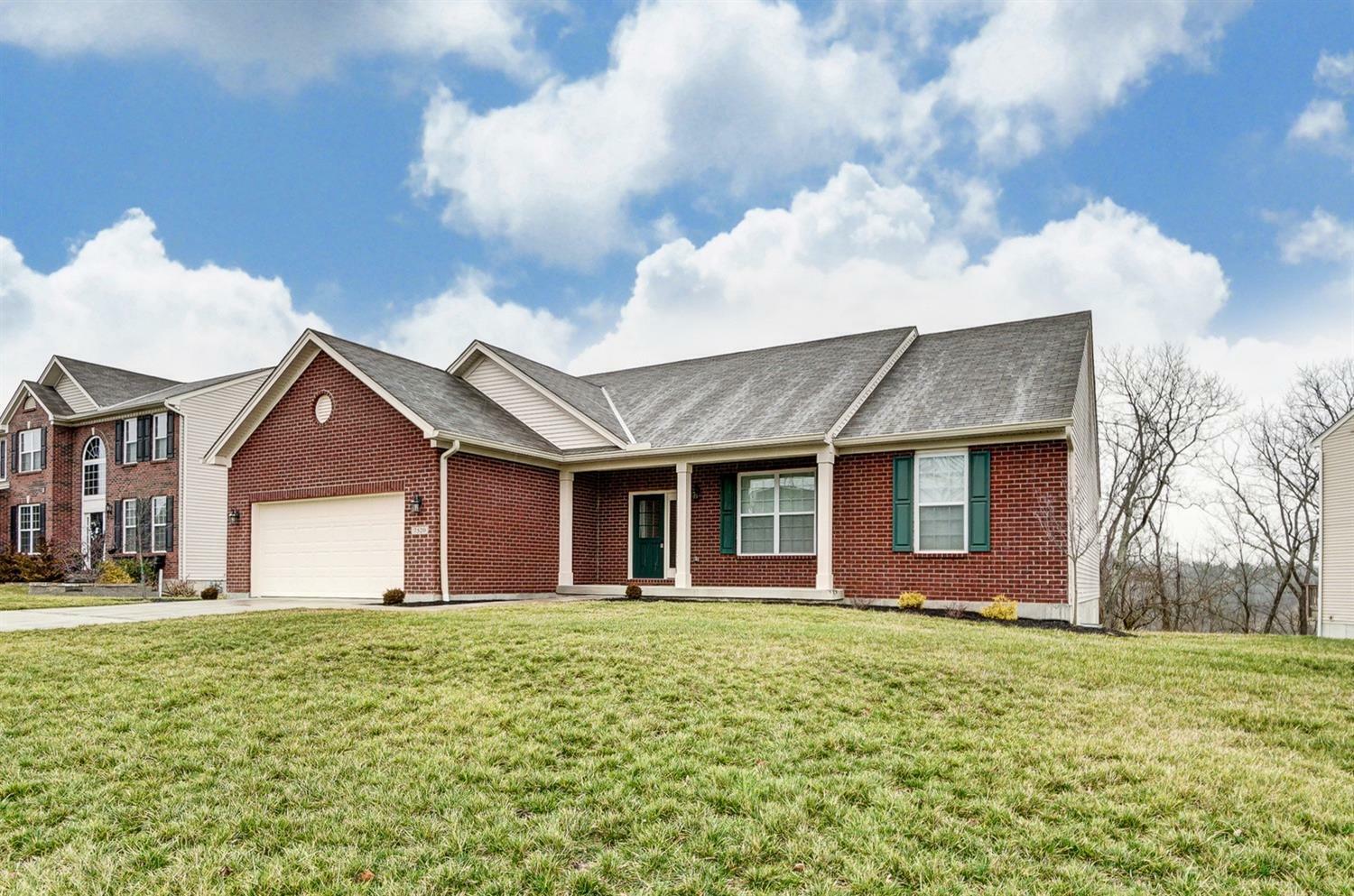 Property Photo: 7520 Hunters Creek Ln OH 45247