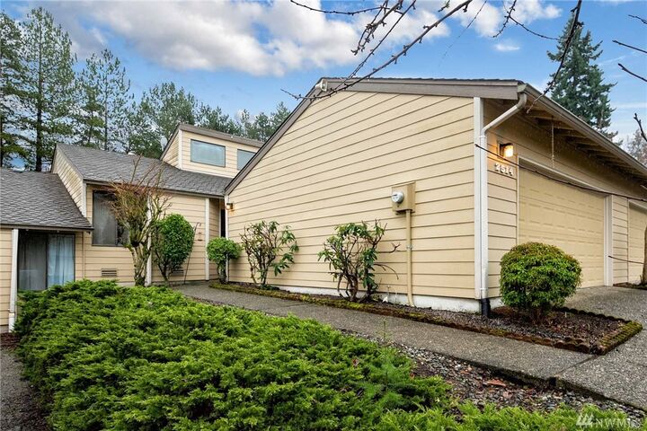 2514  174th Avenue NE  Redmond WA 98052 photo