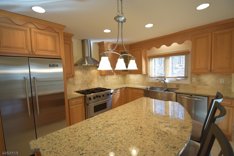80 Bayberry Ln  Watchung Boro NJ 07069 photo