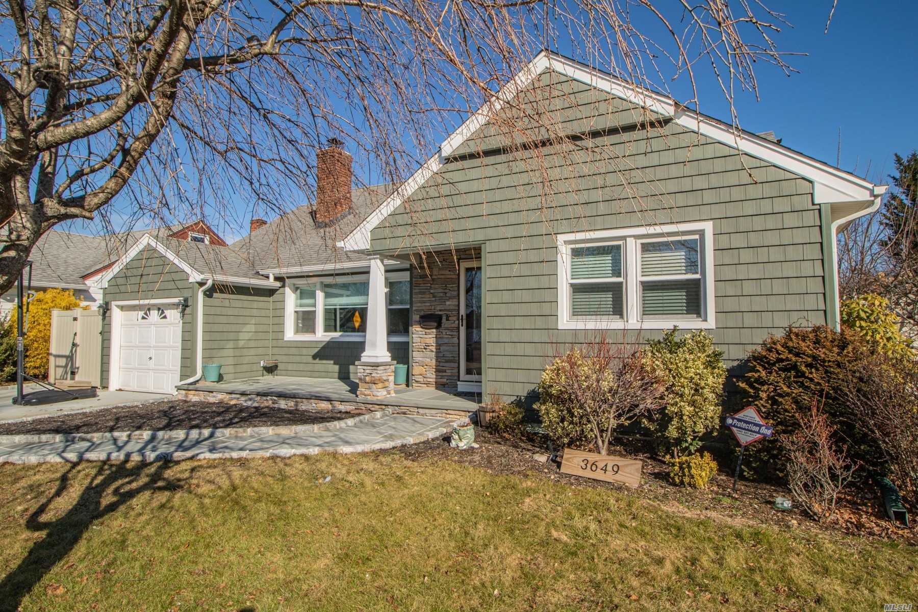 Property Photo:  3649 Crest Road  NY 11793 