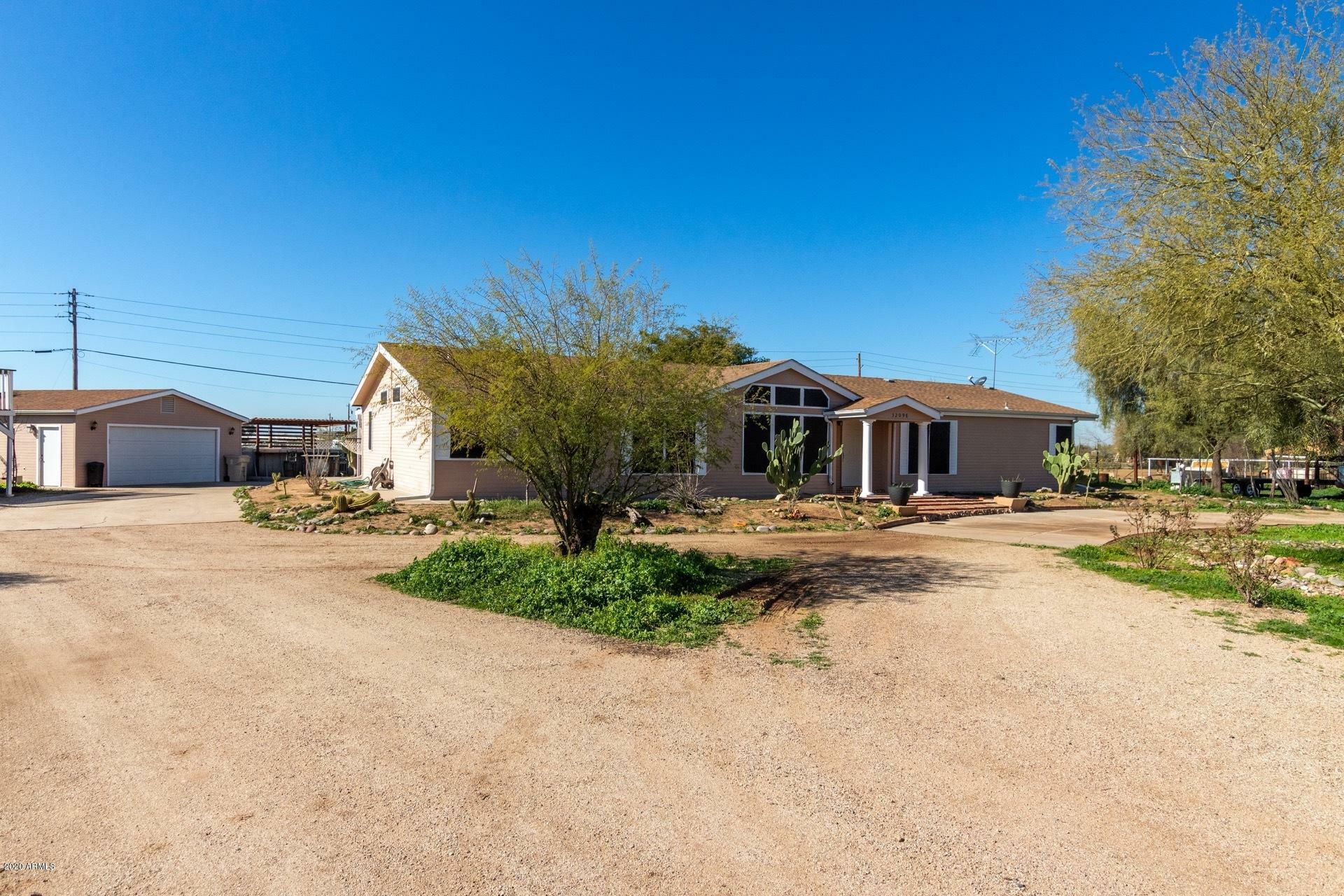 Property Photo:  32098 N Partridge Court  AZ 85143 