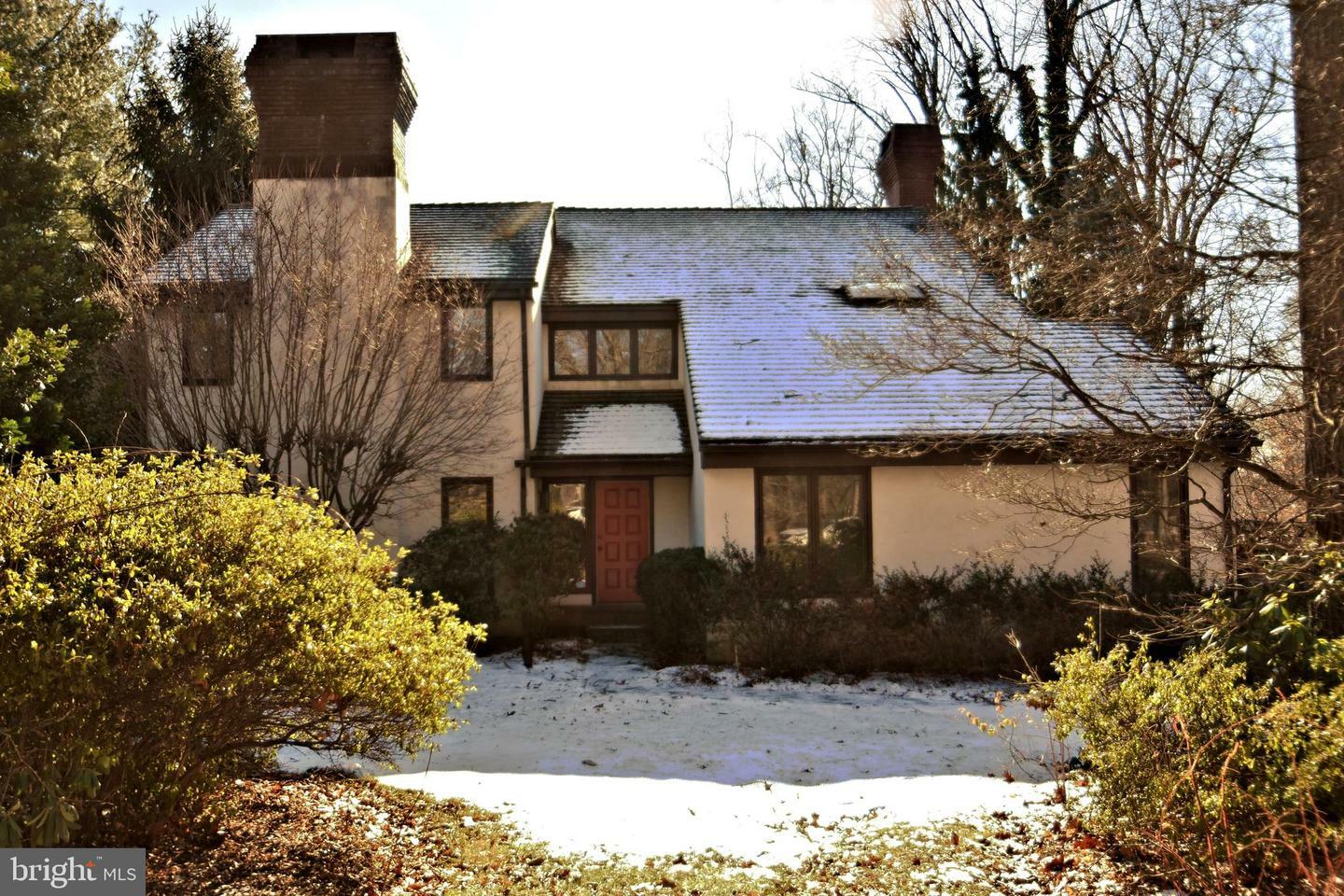 Property Photo:  6 Woodsworth Court  PA 19087 