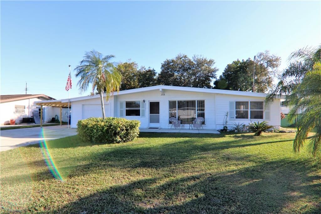 Property Photo:  308 Glen Oak Road  FL 34293 