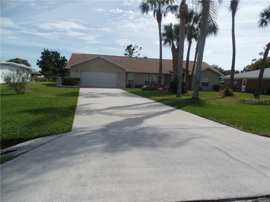 Property Photo:  284 Canal Drive  FL 33859 