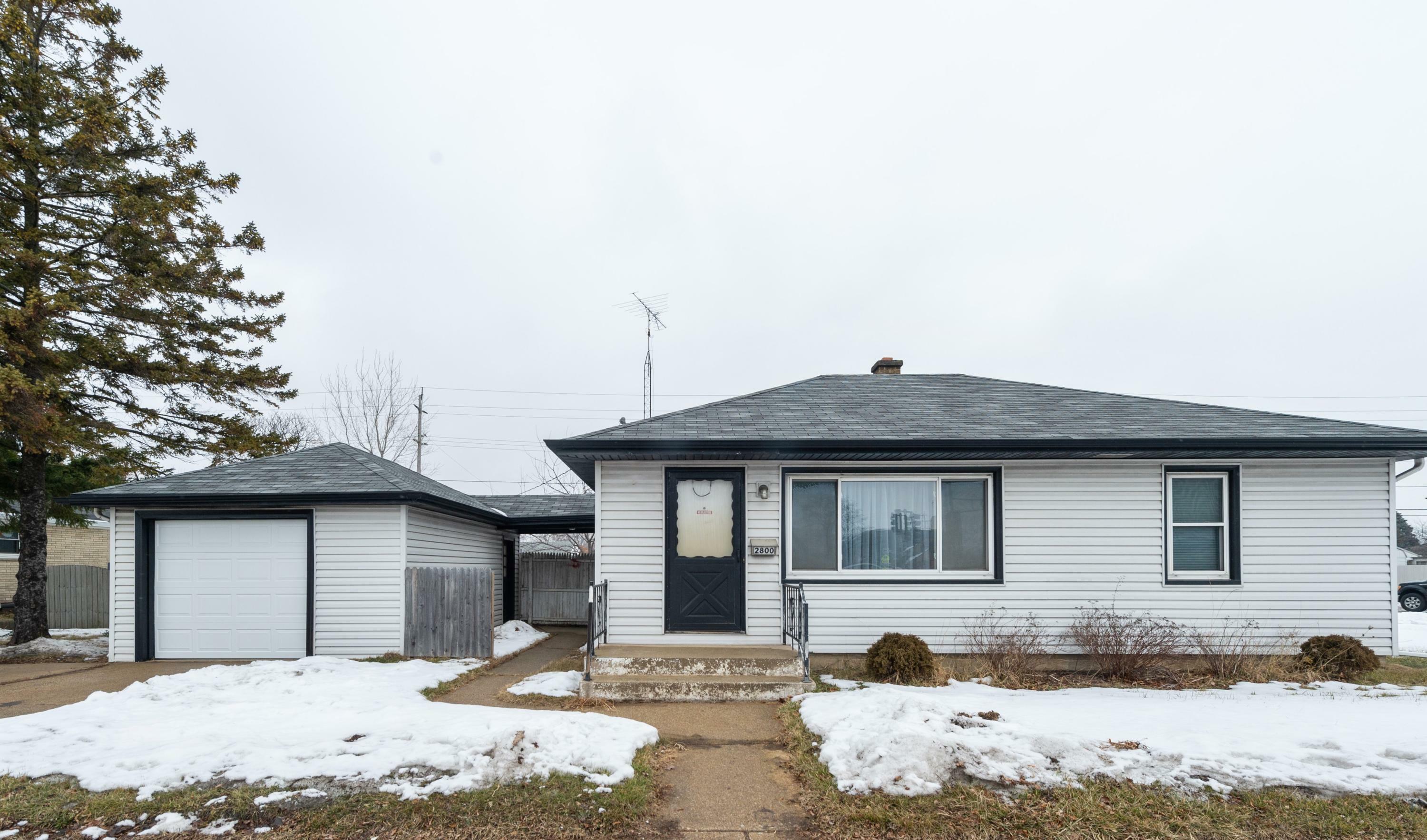 Property Photo:  2800 Durand Ave  WI 53403 