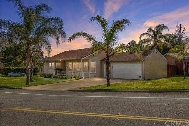 Property Photo:  977 W Marshall Boulevard  CA 92405 