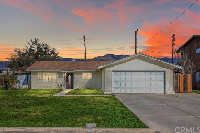 Property Photo: 27354 Hibiscus Street CA 92346