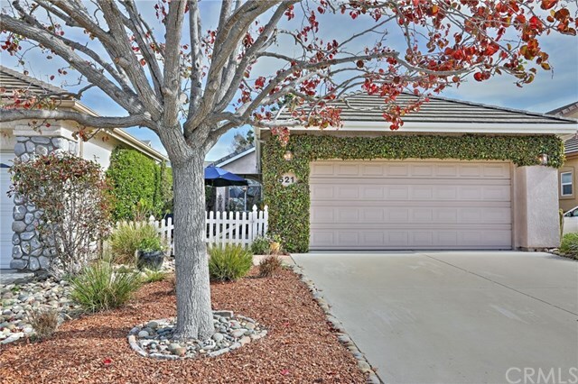 Property Photo:  521 Starlight Lane  CA 93420 