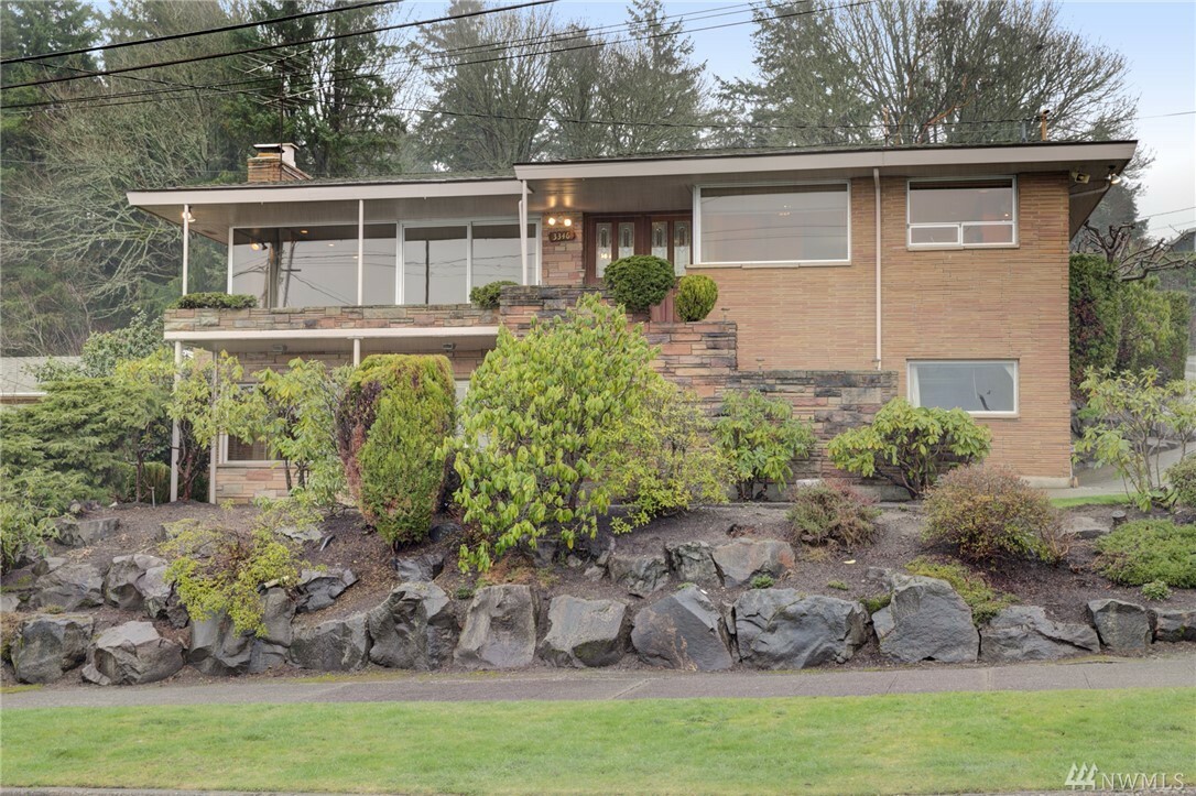 Property Photo:  3346 56th Ave SW  WA 98116 