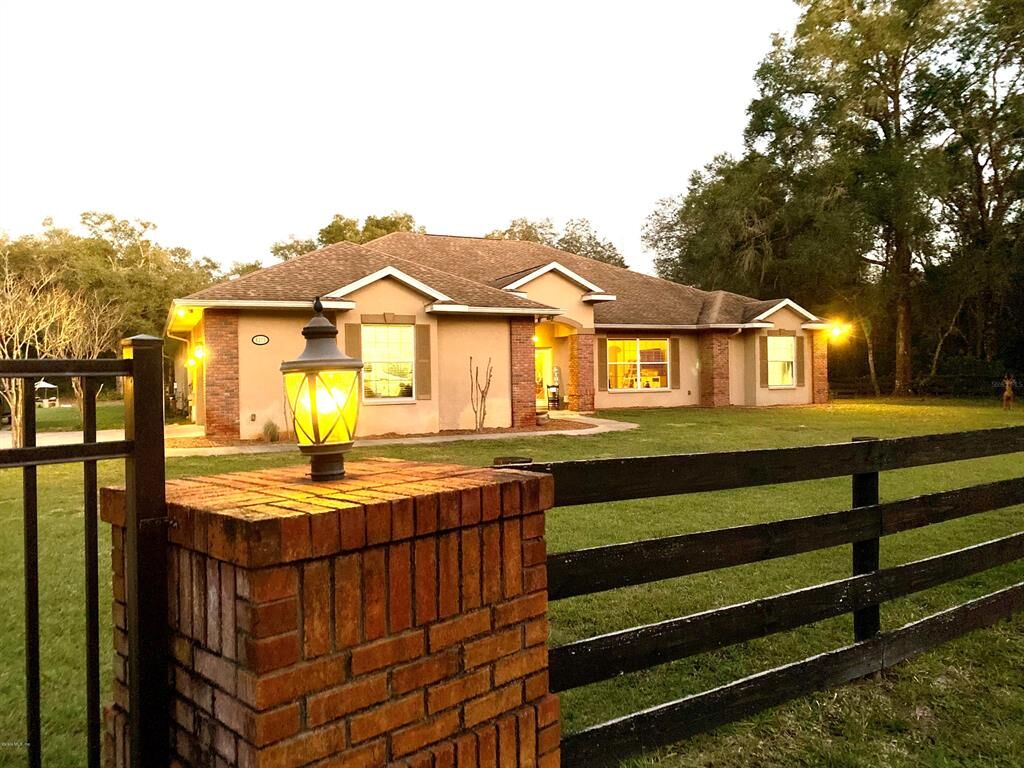 Property Photo: 4231 S Kenvera Loop FL 34450