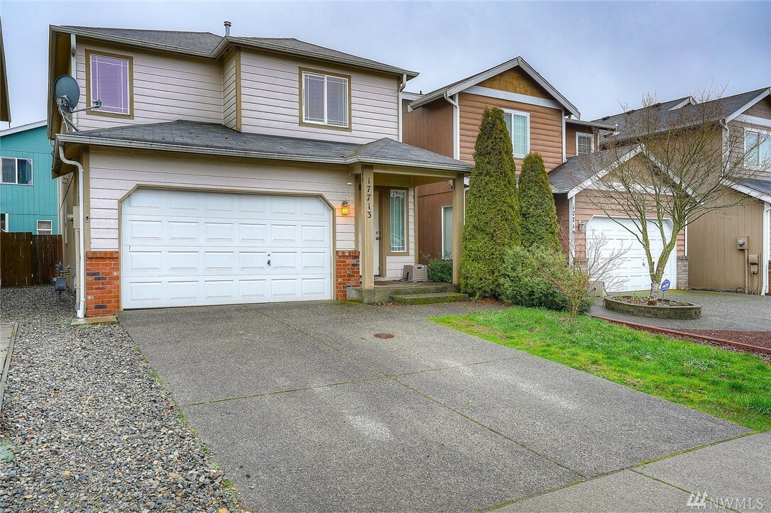 Property Photo: 17713 1st Av Ct E WA 98387