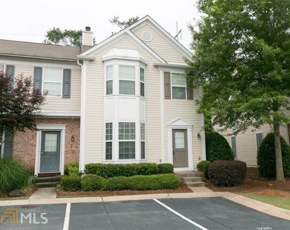 Property Photo:  928 Prestwyck Ct  GA 30004 