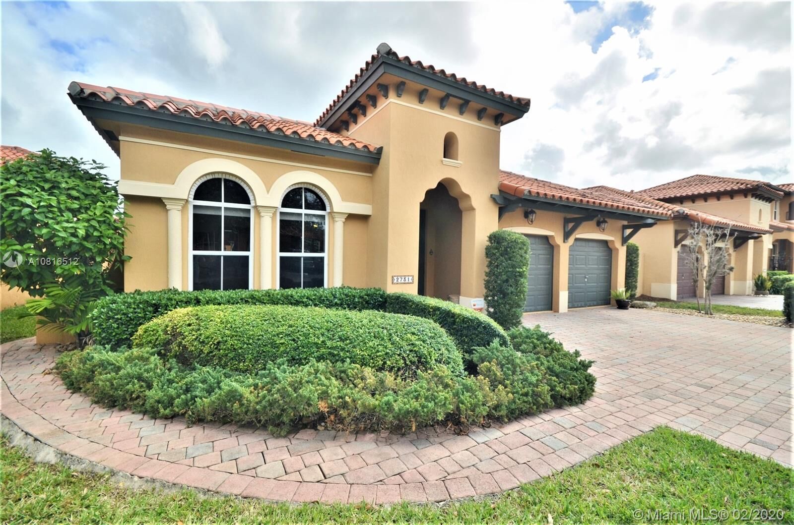 Property Photo: 2731 SW 152nd Ct FL 33185
