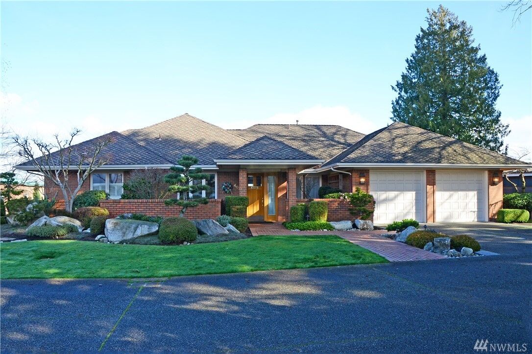 Property Photo: 402 N 10th Street WA 98403