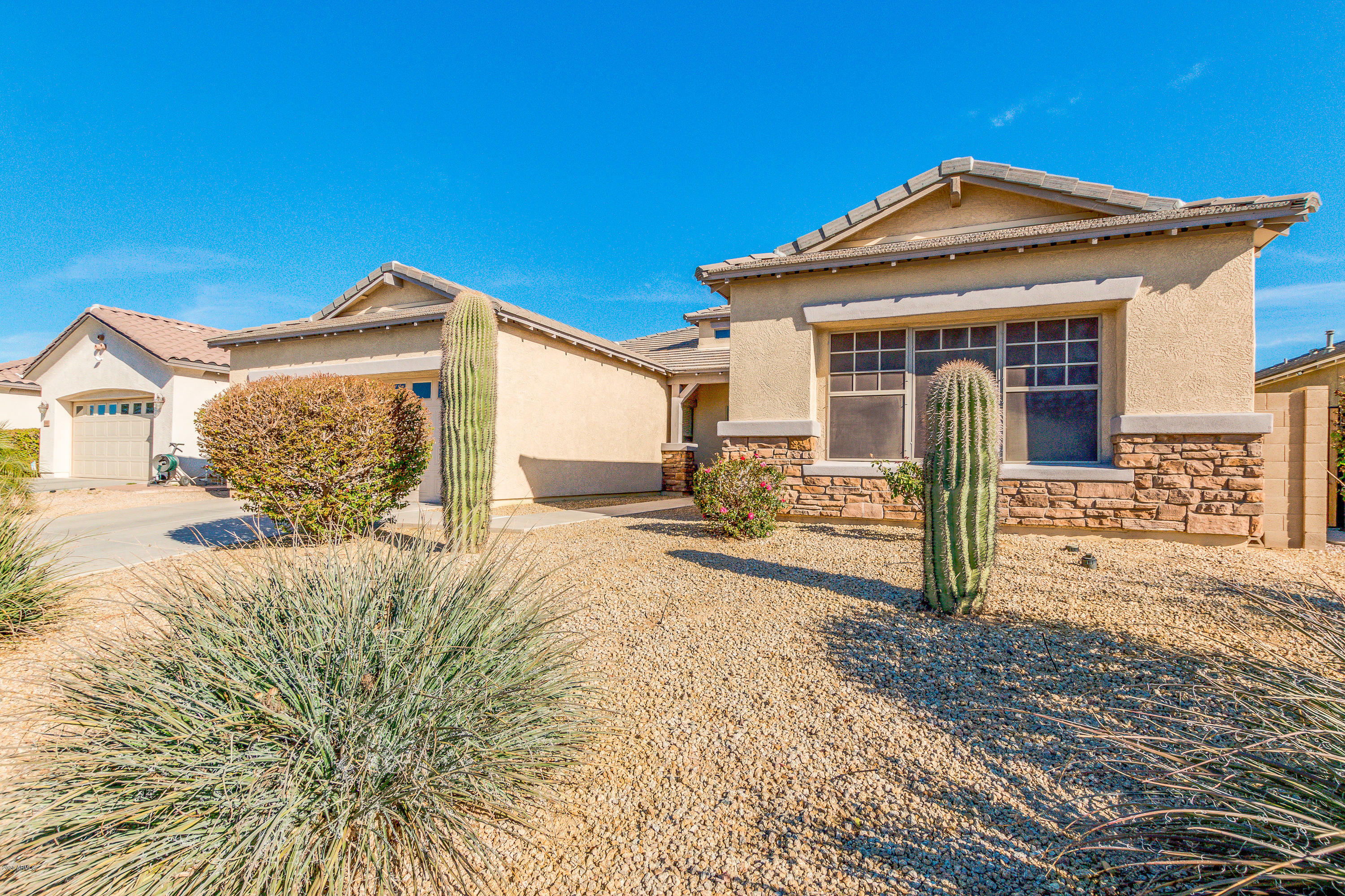 Property Photo: 16472 W Shangri La Road AZ 85388