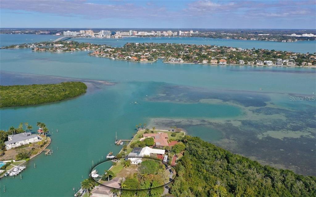 Property Photo: 515 McKinley Drive FL 34236