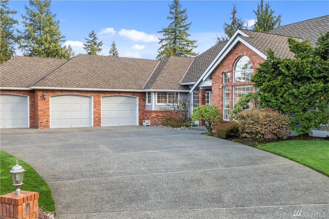 Property Photo: 14817 17th Court SE WA 98012