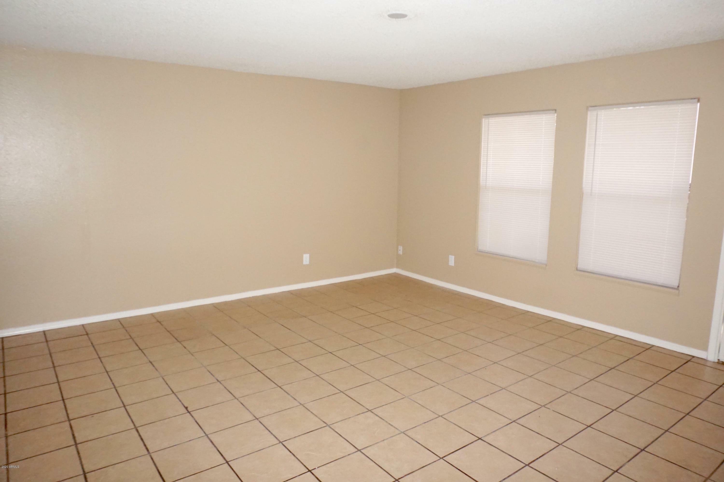 Property Photo:  925 W Peoria Avenue 38  AZ 85029 