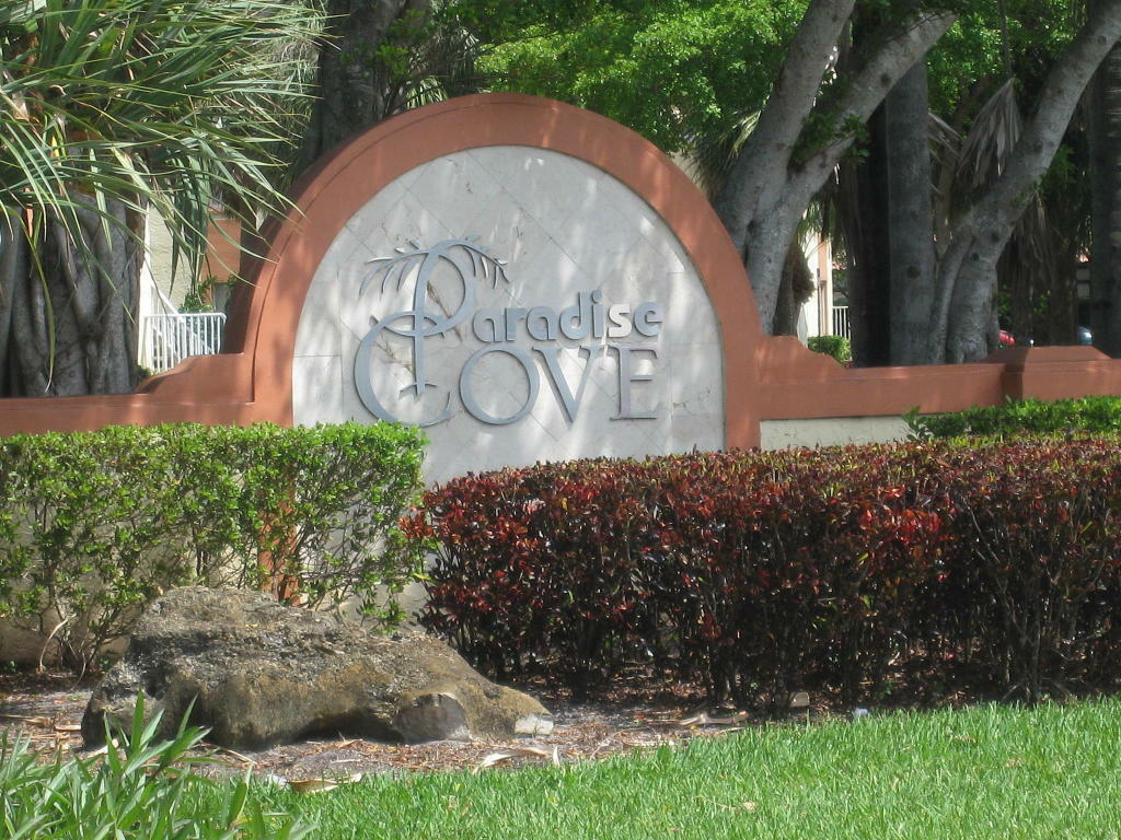 Property Photo:  1354 The Pointe Drive  FL 33409 