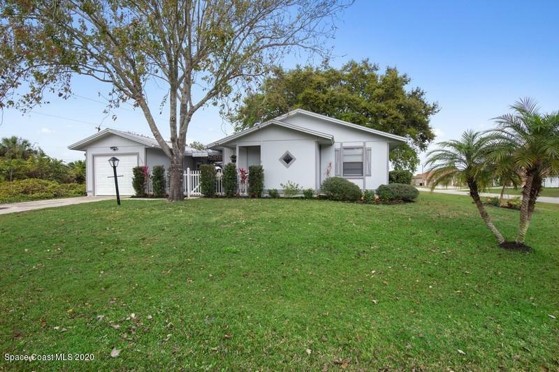 Property Photo: 1099 Hosbine Street SE FL 32909