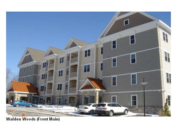 Property Photo: 4 Henry David Drive 406 NH 03062
