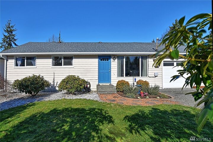Property Photo: 607 106th Place SW WA 98204