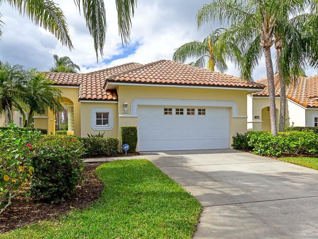 Property Photo:  1661 Victoria Circle  FL 32967 