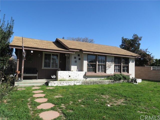 Property Photo:  412 N Weston Place  CA 92543