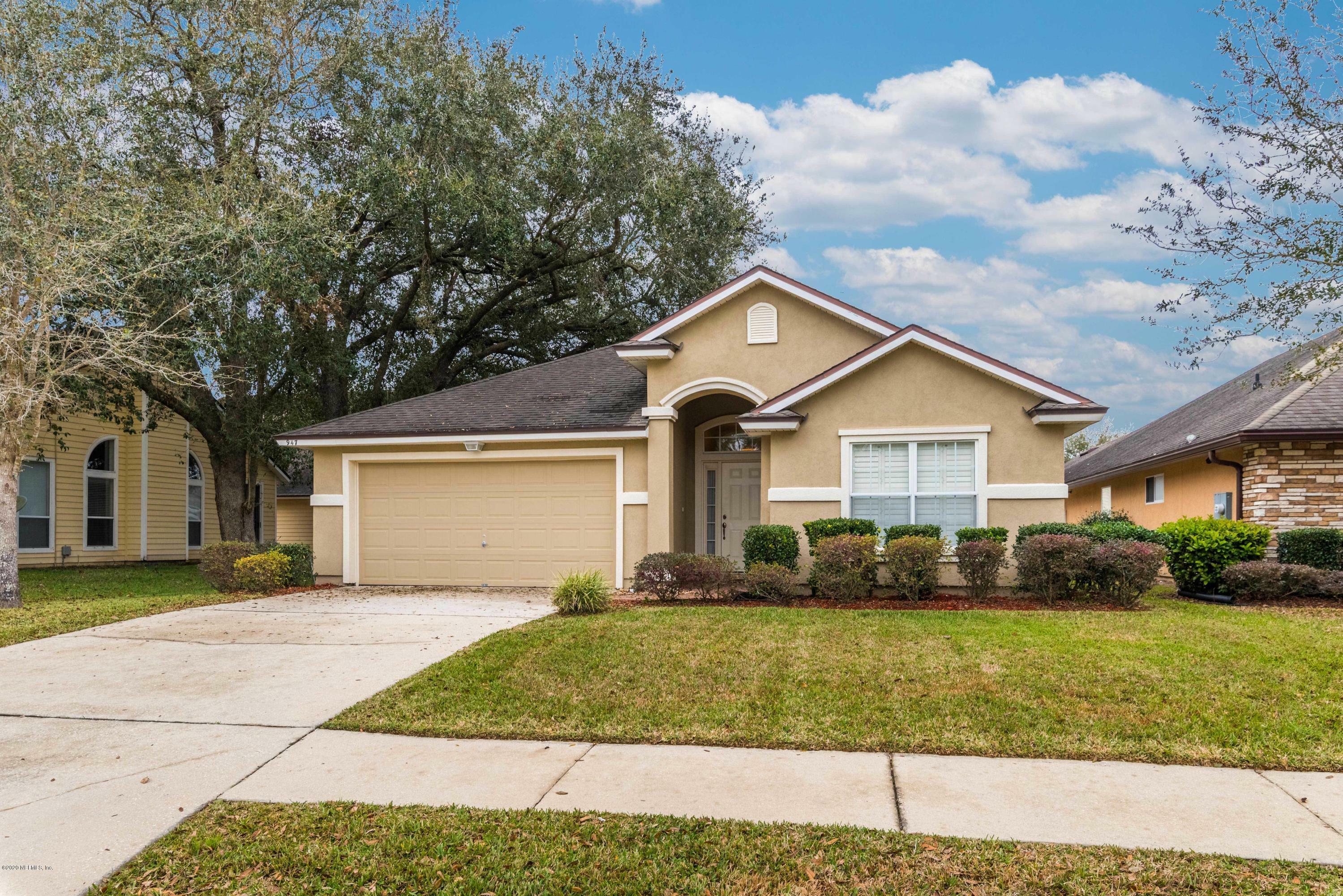 Property Photo:  947 Steeplechase Lane  FL 32065 