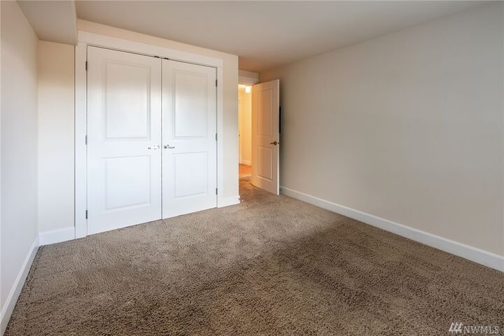 Property Photo:  300 N 130th St 7109  WA 98133 