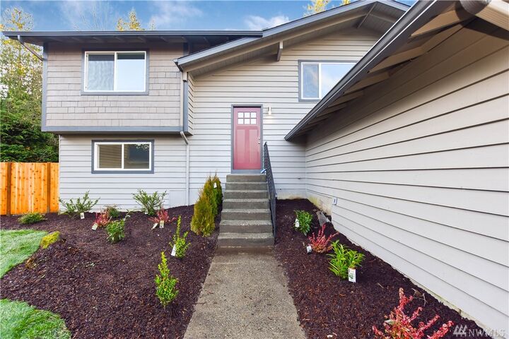 Property Photo:  6402  20th Drive NE  WA 98271 