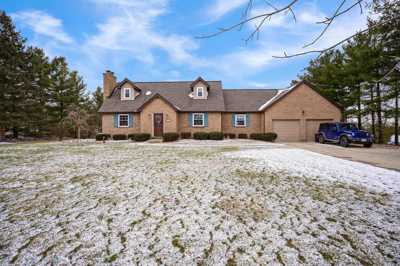 Property Photo:  8667 Mount Union NW Court  OH 43130