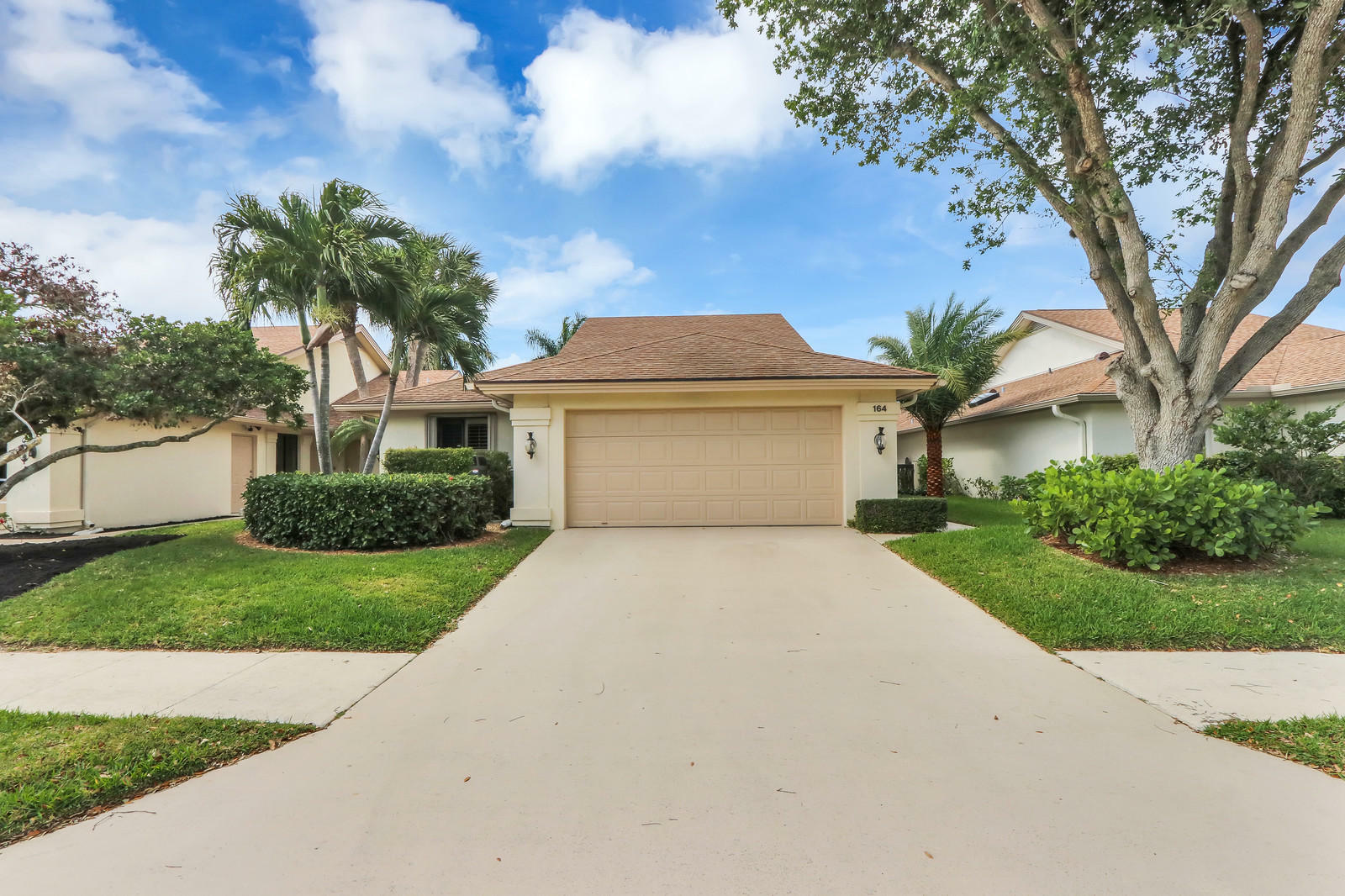 Property Photo:  164 Harbourside Circle  FL 33477 