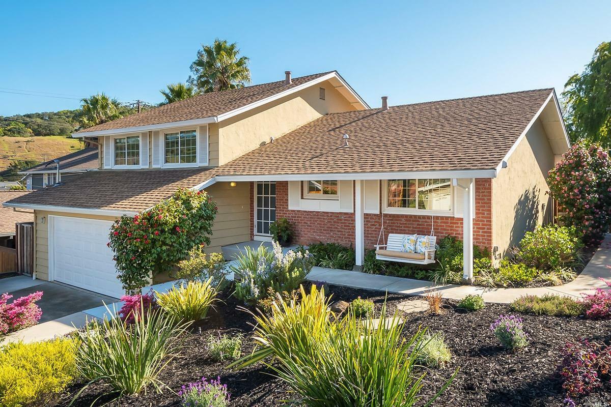 Property Photo:  506 Cedar Hill Drive  CA 94903 