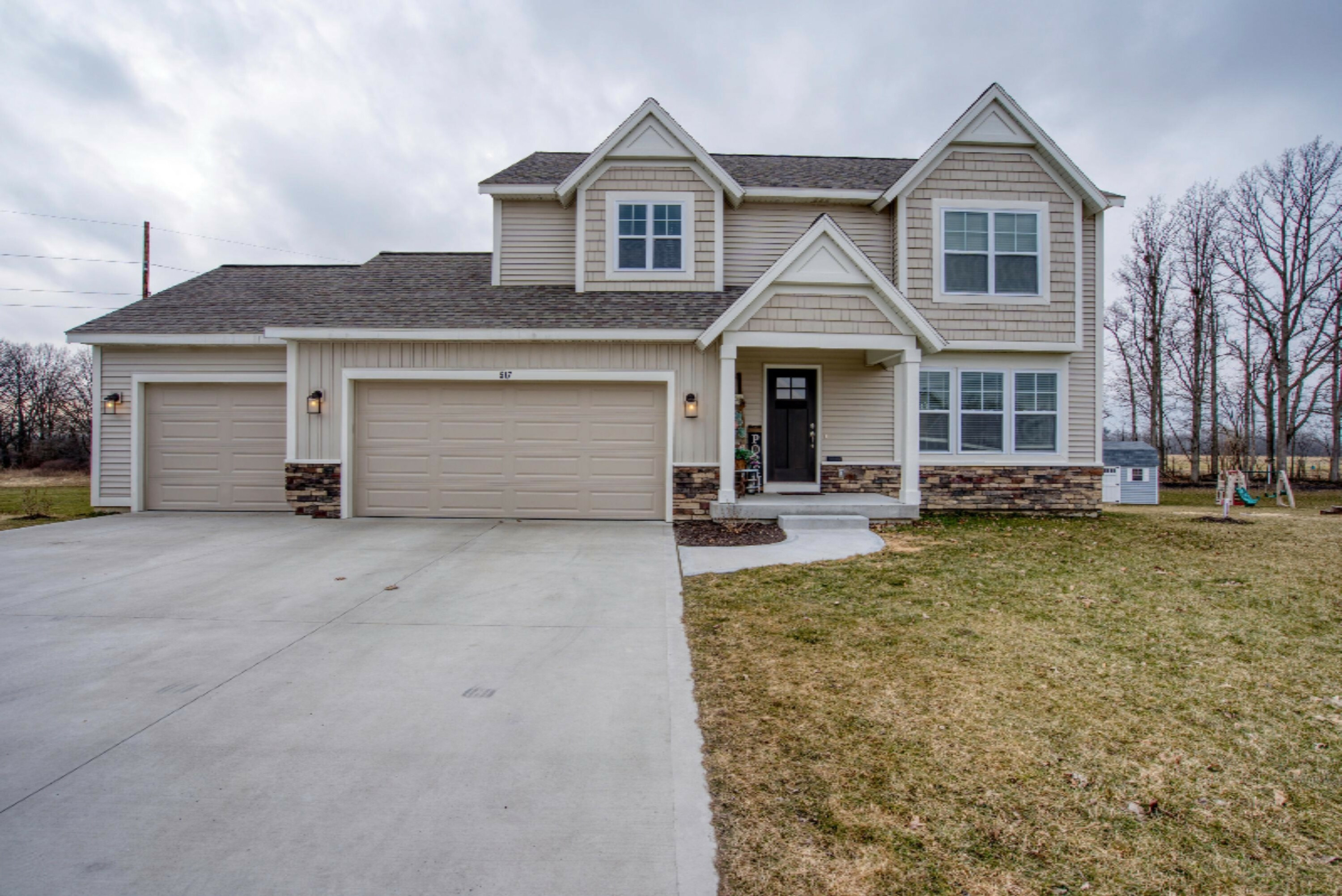 Property Photo: 517 Midgrove Drive MI 49464