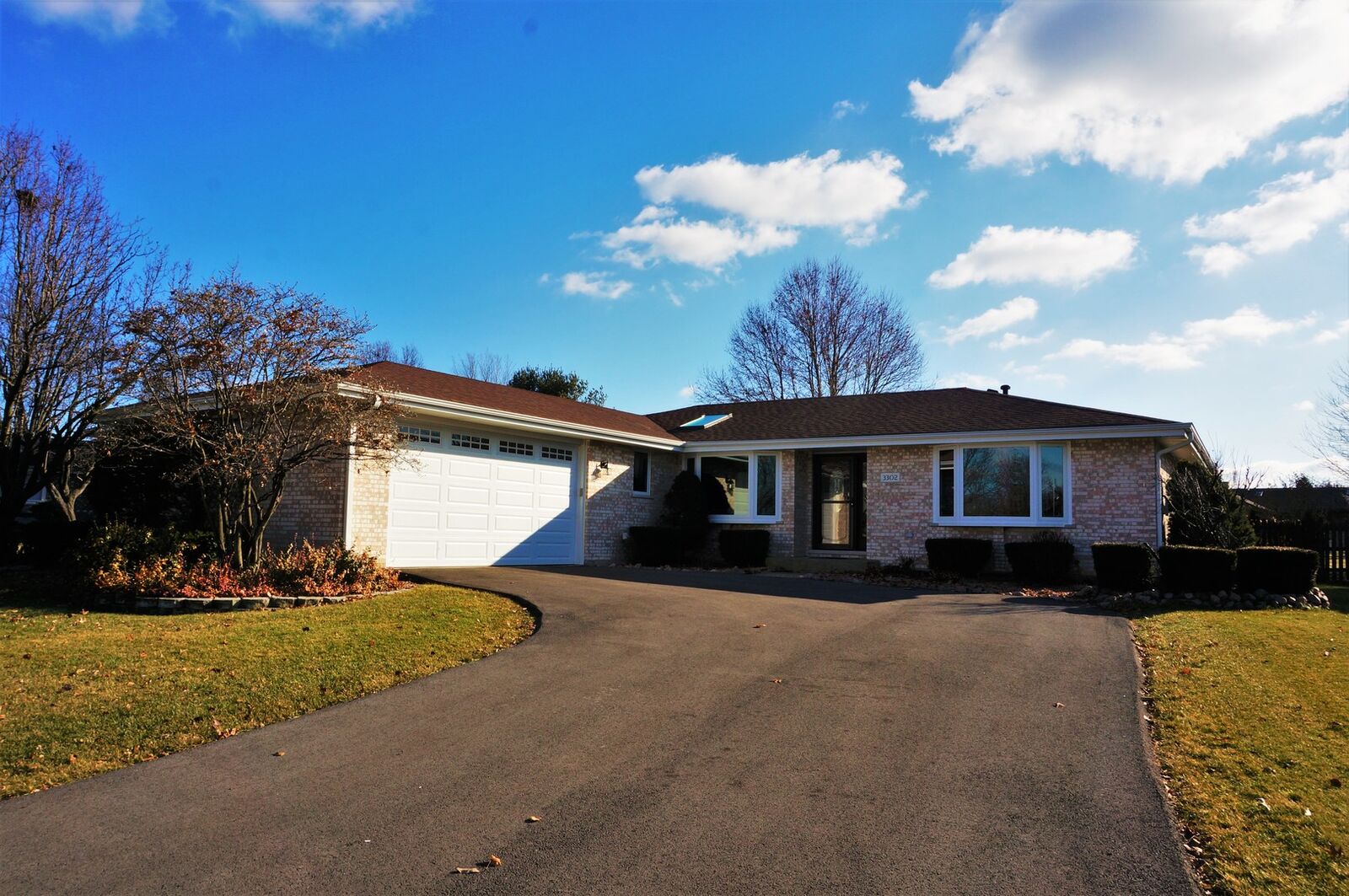 Property Photo: 3302 Edgecreek Drive IL 60451