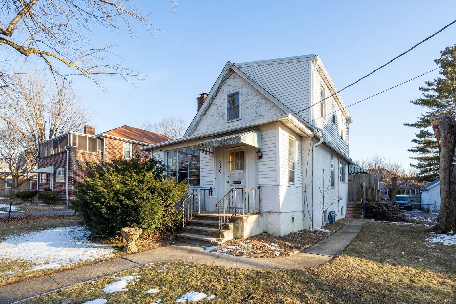 Property Photo:  870 Half Day Road  IL 60035 
