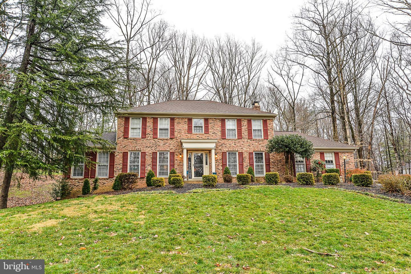 Property Photo:  11512 Clara Barton Drive  VA 22039 