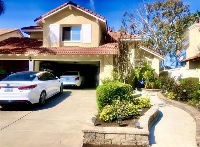 Property Photo:  16759 Calle Pinata  CA 92551 